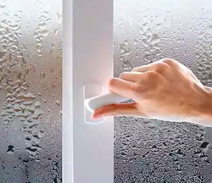 Почему потеют окна в квартире зимой?